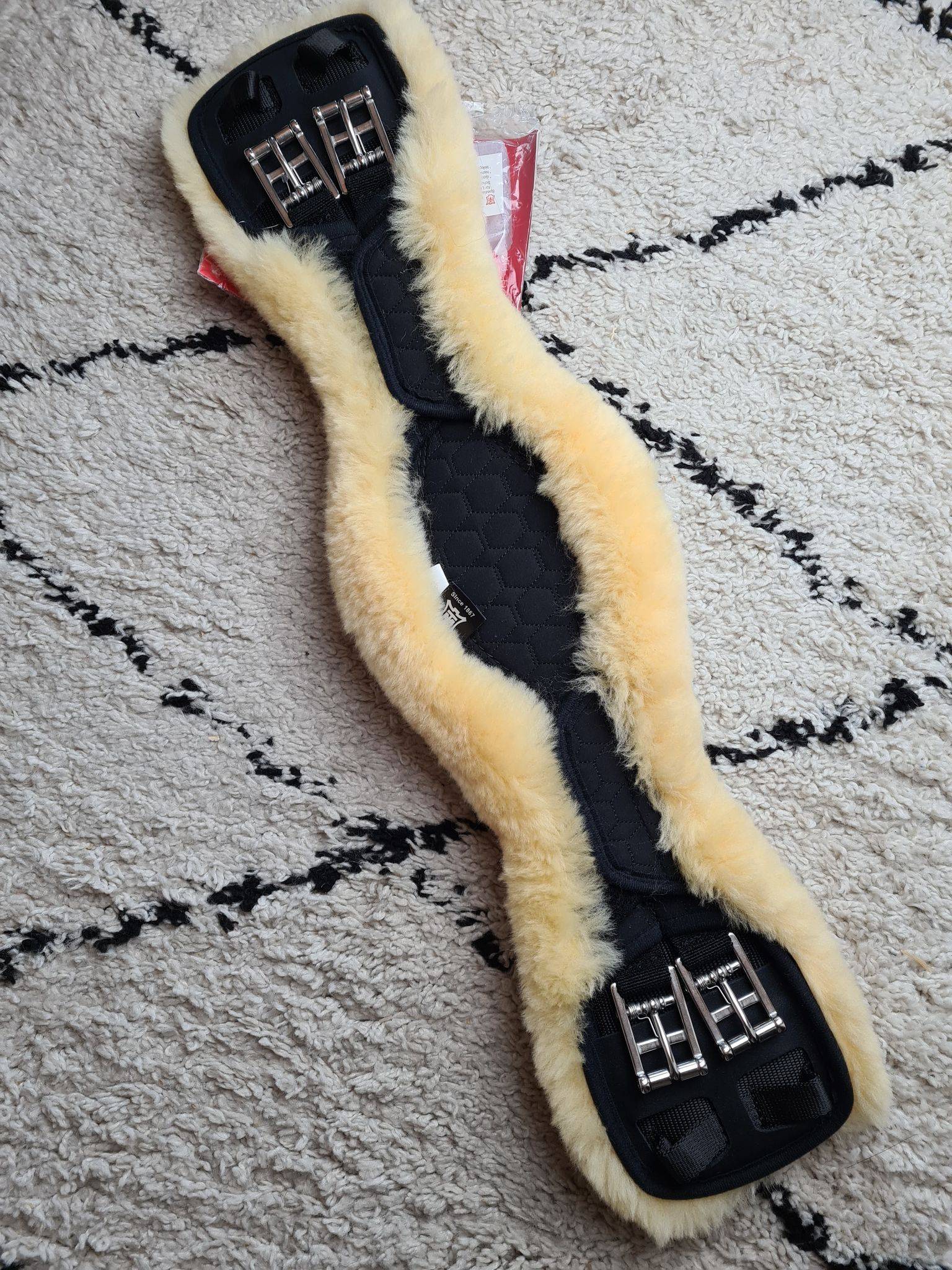 Black natural sheepskin anatomical strap - MATTES
