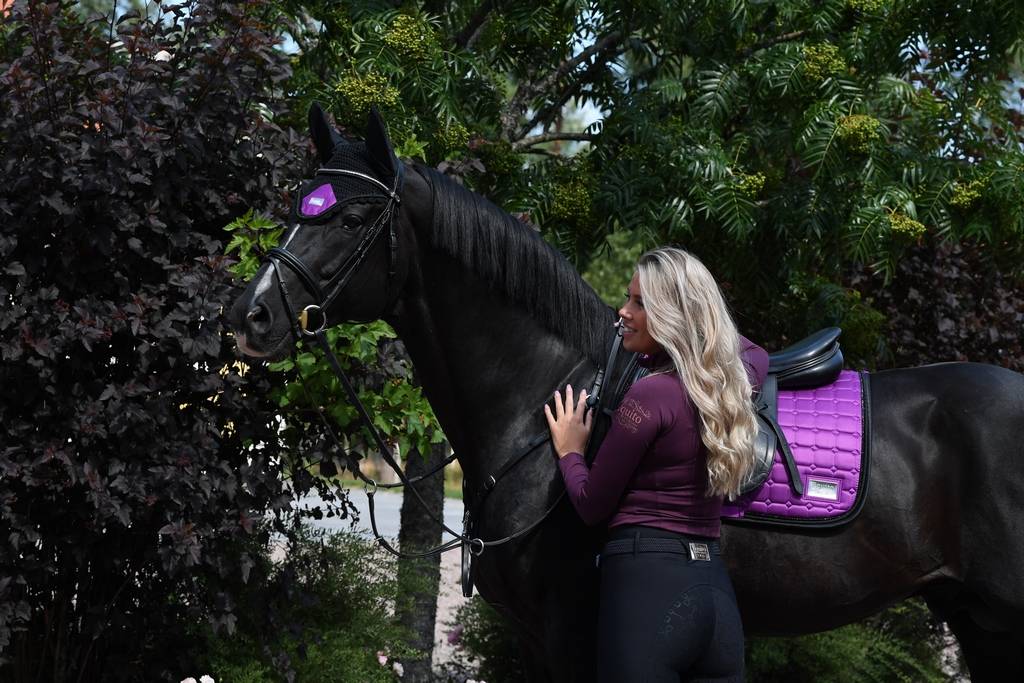 Vivid Viola saddle pad - Equito