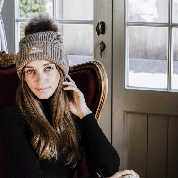Pompom Beanie - Kentucky