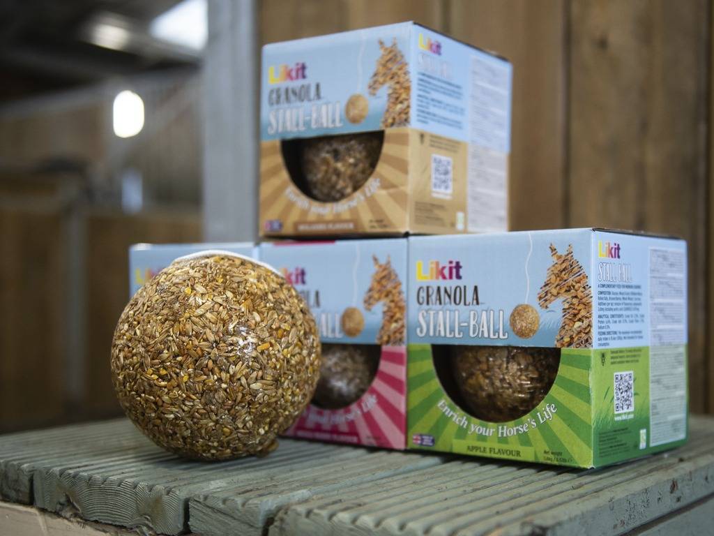 Friandise en balle Stall Ball à accrocher - LIKIT