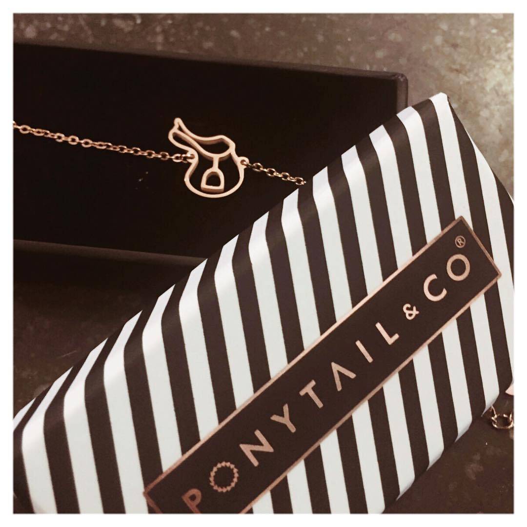 Saddle strap - Ponytail & Co