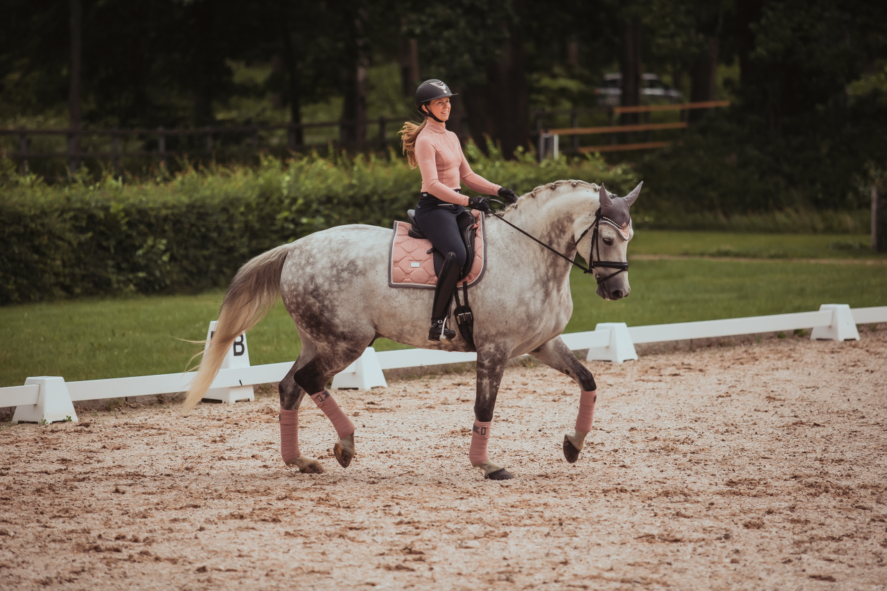 Tapis de selle PINK PEARL DRESSAGE - Equestrian Stockholm