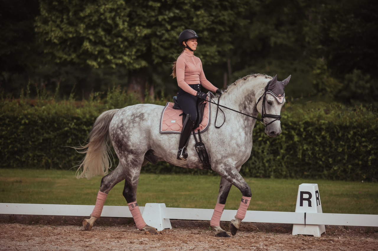 Tapis de selle PINK PEARL DRESSAGE - Equestrian Stockholm