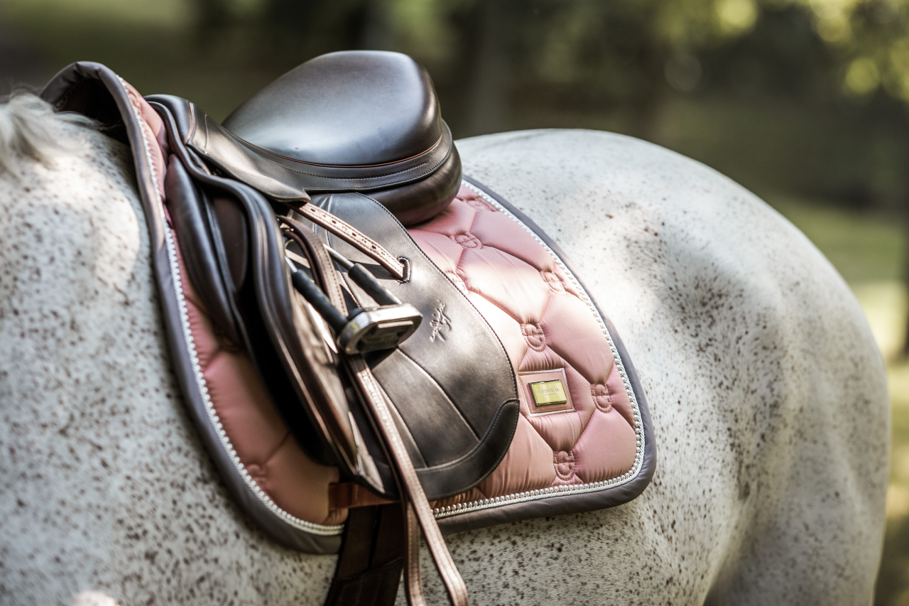 Tapis de selle PINK PEARL MIXTE - Equestrian Stockholm