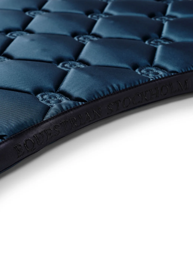 Tapis de selle Crystal Shine Blue Meadow MIXTE - EQUESTRIAN STOCKHOLM
