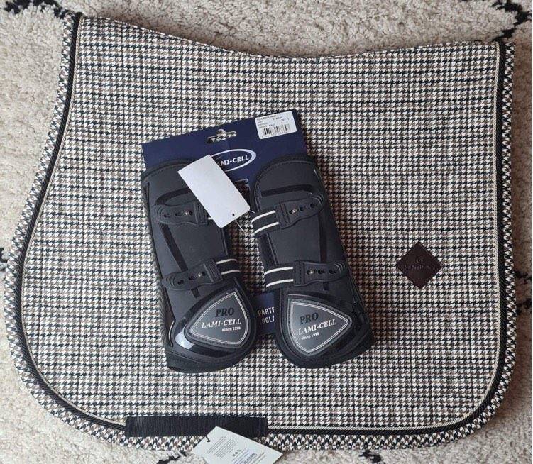 Tapis pied de Poule MIXTE marron et Guêtres Lamicell Noire