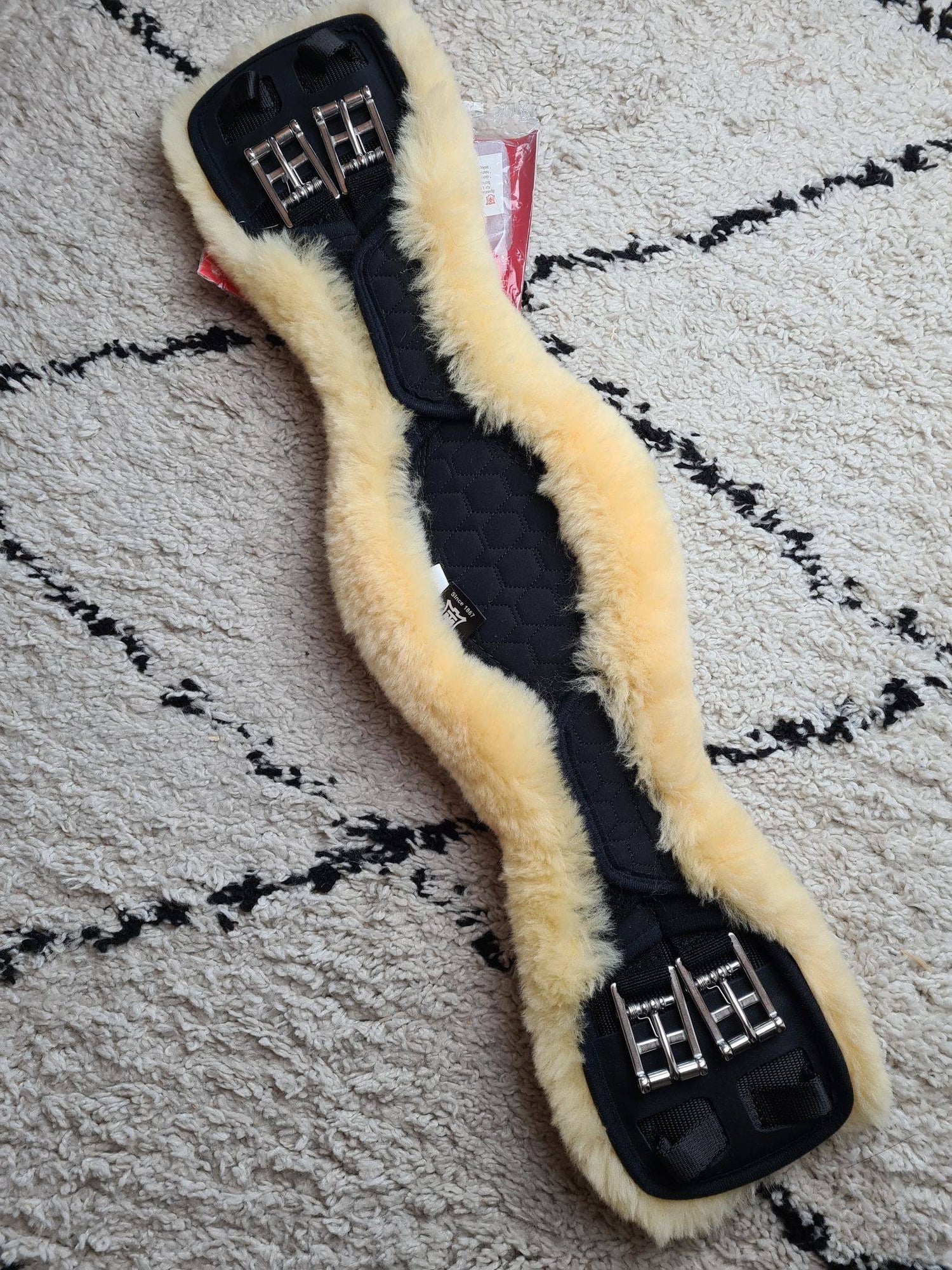 Black natural sheepskin anatomical strap - MATTES