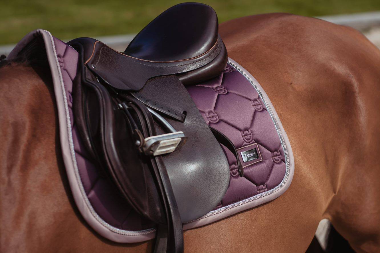 Tapis de selle Orchid Bloom DRESSAGE - Equestrian Stockholm