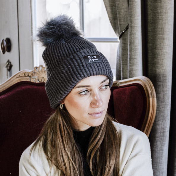Pompom Beanie - Kentucky