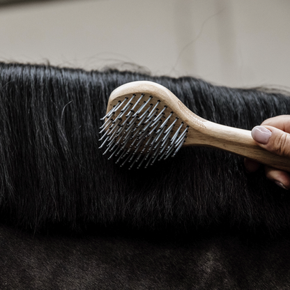 Horsehair brush - Grooming Deluxe