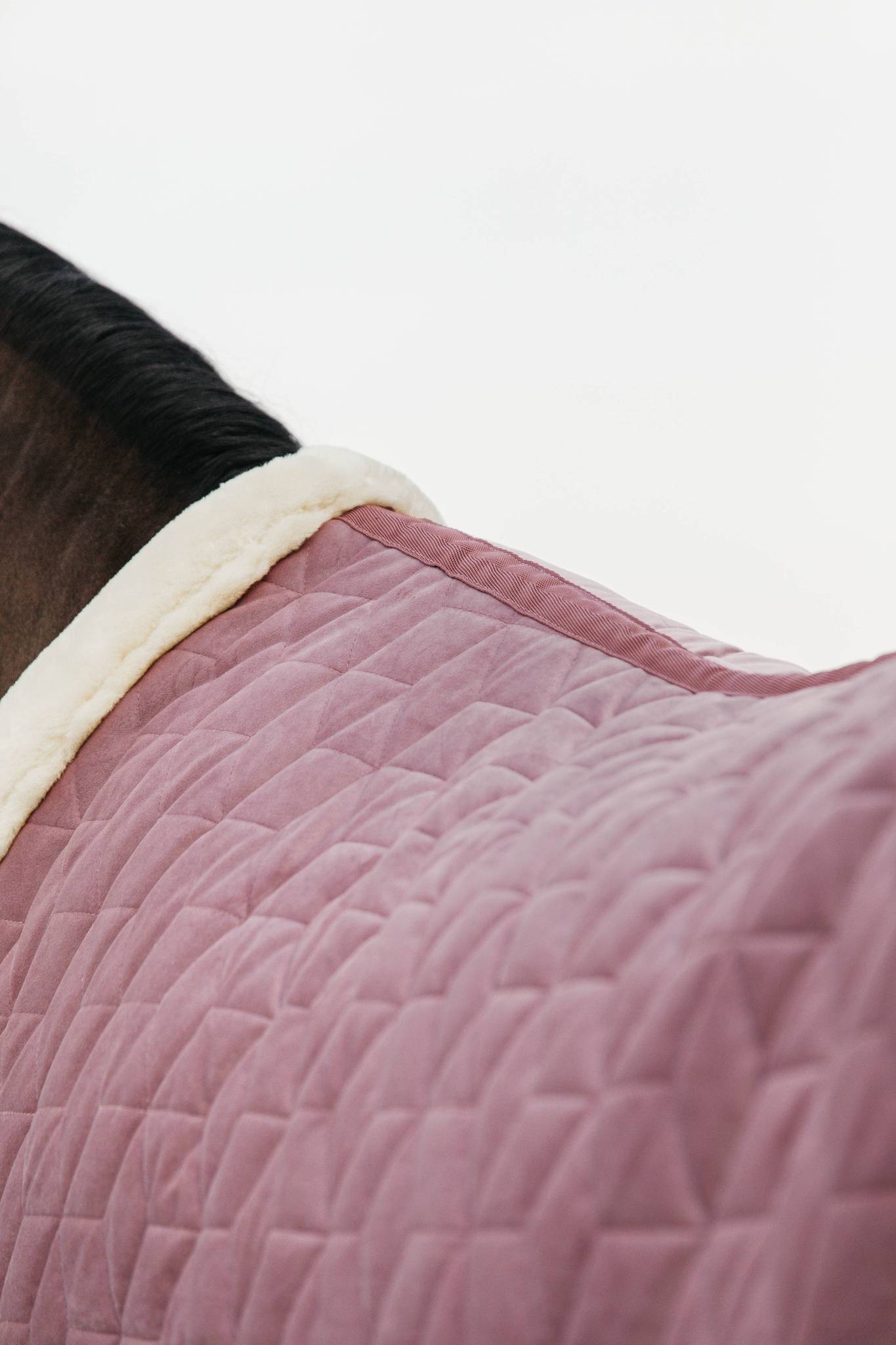 Couverture de présentation Velvet 160g Kentucky - Vieux Rose