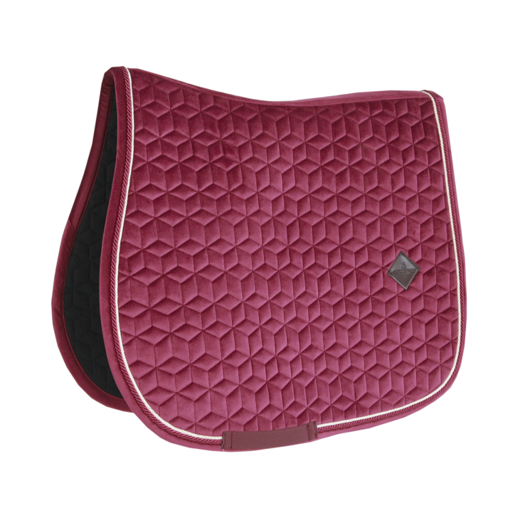 Ensemble tapis velvet fuchsia Kentucky et guêtres Aurora Lami-cell