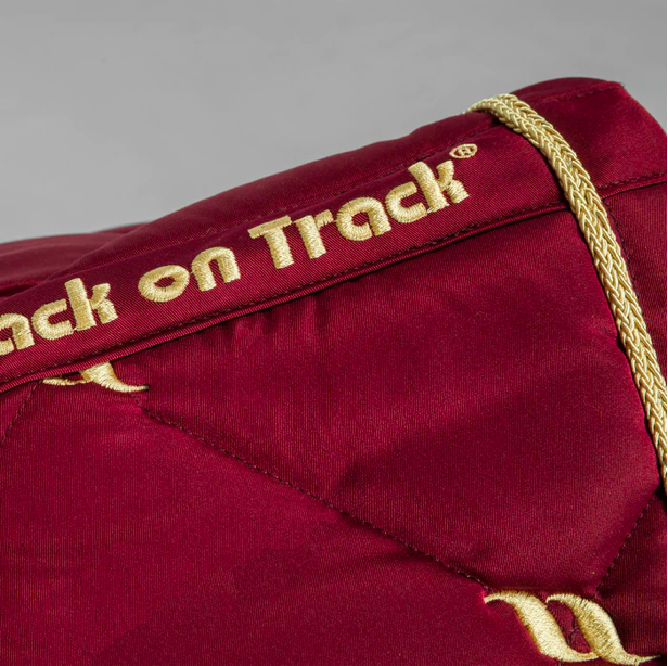 Tapis de selle NIGHT - Back On Track