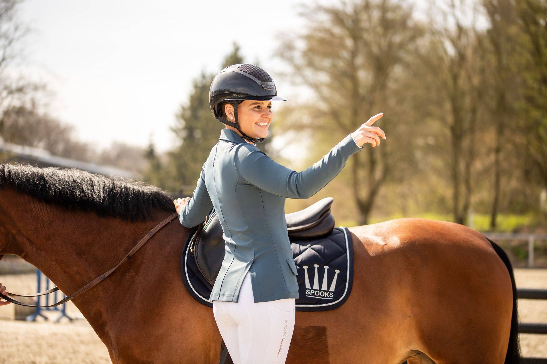 Sophia Classic Showjacket - Spooks