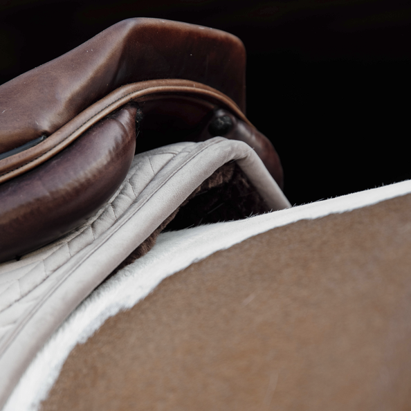 Skin-Friendly Velvet Saddle Pad - Kentucky