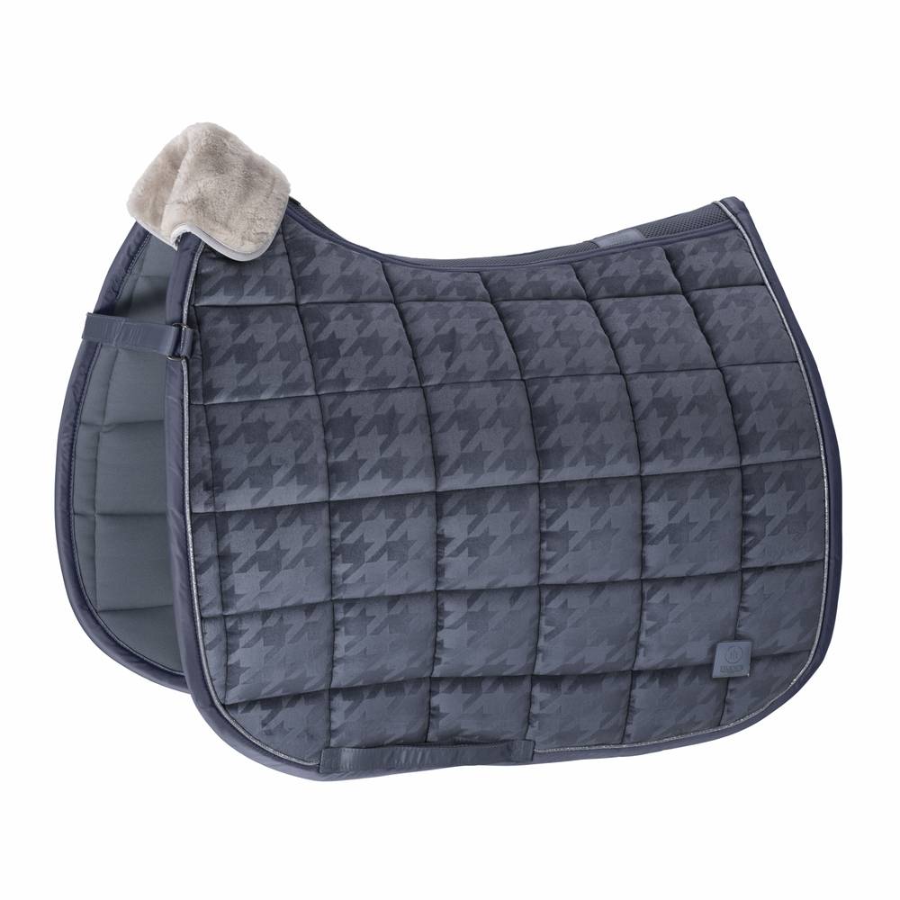 Tapis Velvet Stamp Essence 2022 DRESSAGE - Eskadron