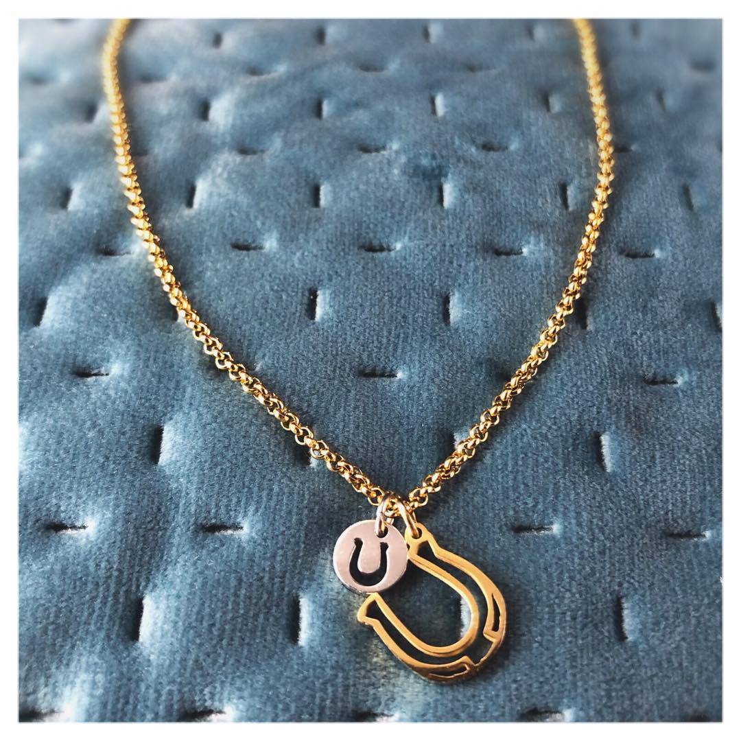 Horseshoe pendant - Ponytail &amp;amp; Co