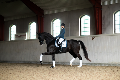 White Blue Meadow rug - Equestrian Stockholm