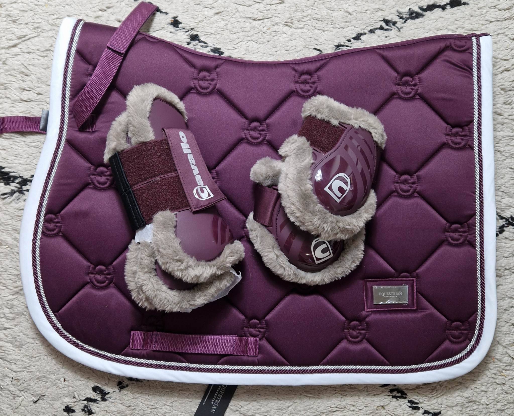 Tapis Mixte et protections Prune - Equestrian Stockholm &amp; Cavallo