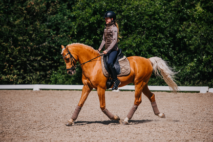 Tapis de selle Champagne DRESSAGE - Equestrian Stockholm