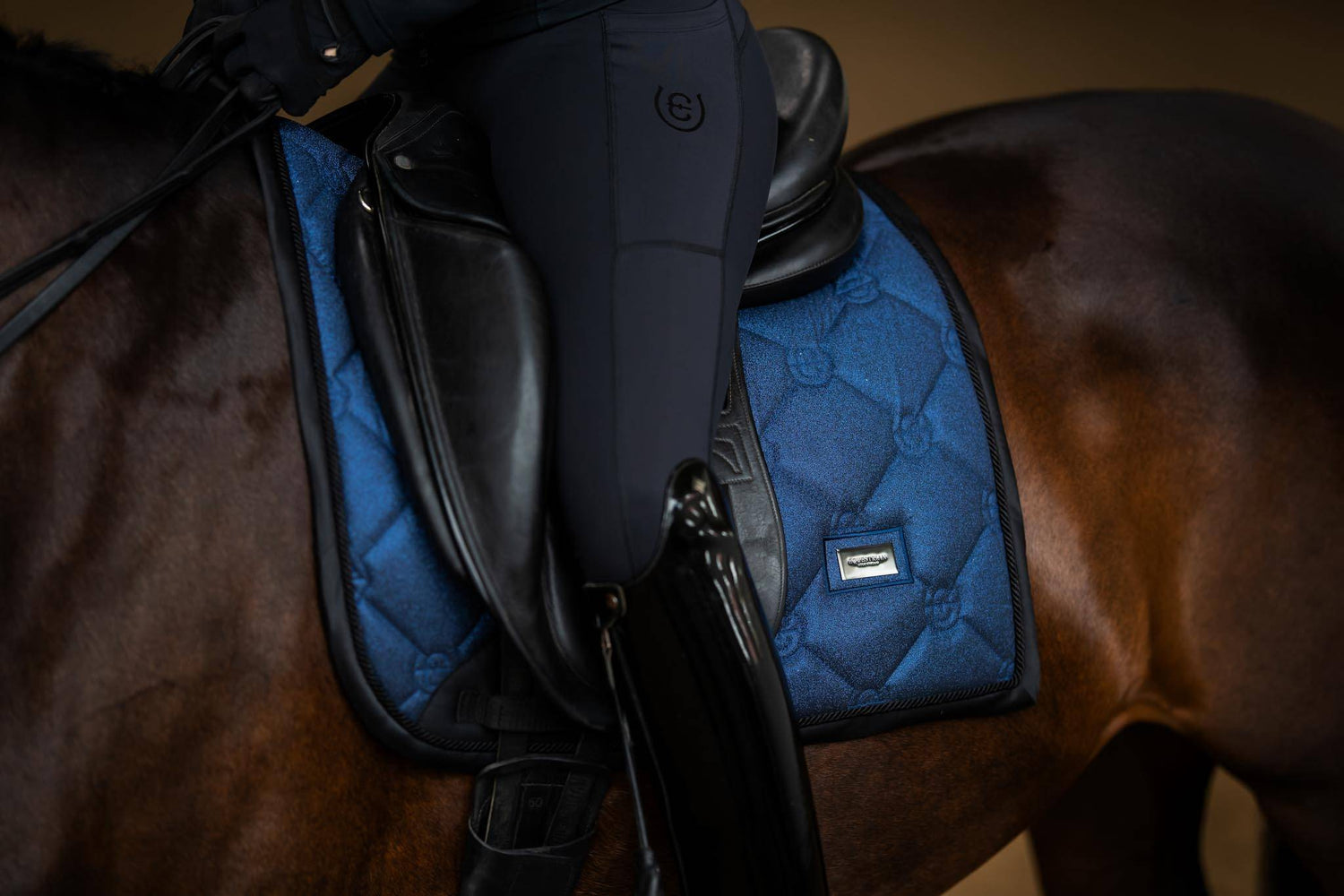 Tapis de selle Polar Night Glimmer DRESSAGE - Equestrian Stockholm