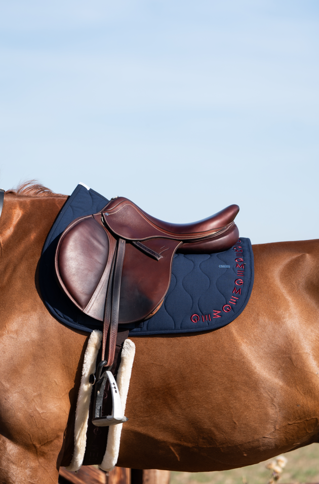 Tapis de selle Essentiel Bleu marine mixte – GEM