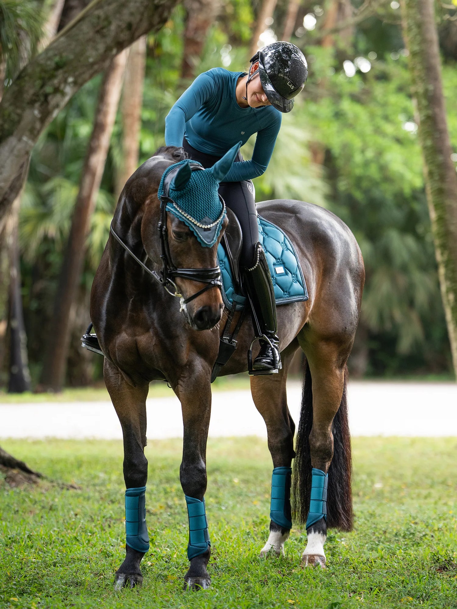 Tapis de selle Teal Blue DRESSAGE - Equestrian Stockholm